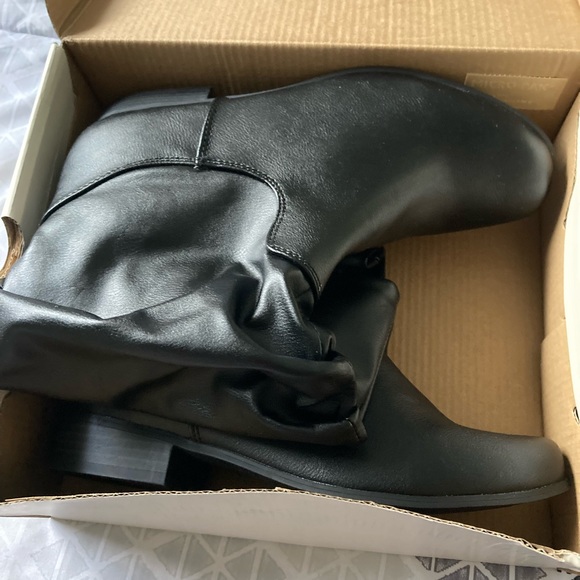 NWOTS Ladies Boots - Picture 7 of 12